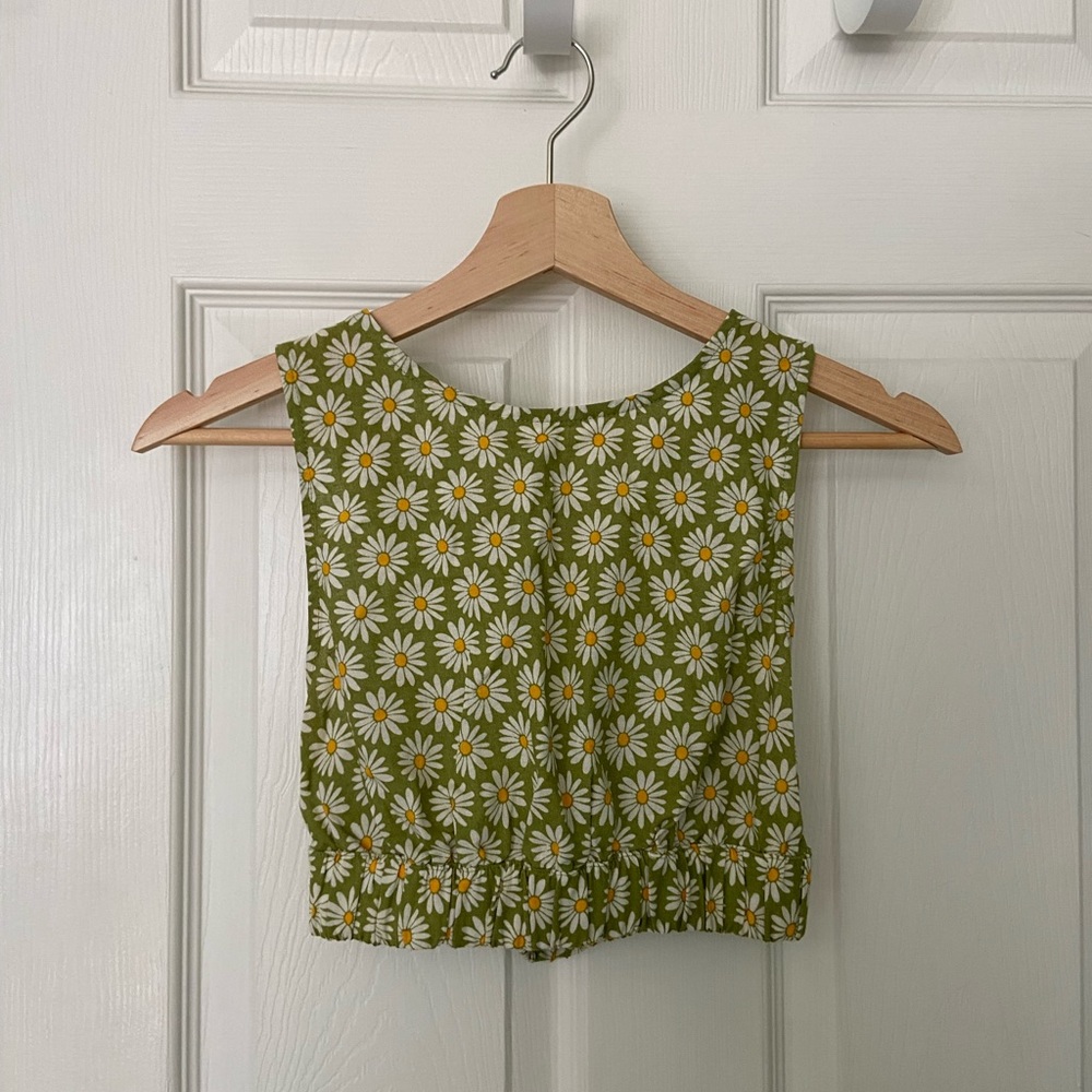 Green floral crop top, crossed back, pull&bear